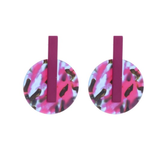 RESIN STAMPED MEDAL PENDANT EARRINGS FUCHSIA